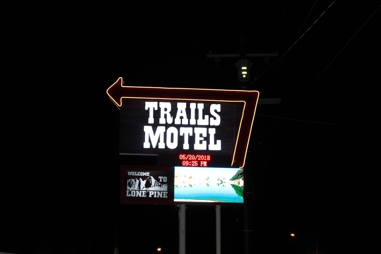 Trails Motel Лон-Пайн Экстерьер фото